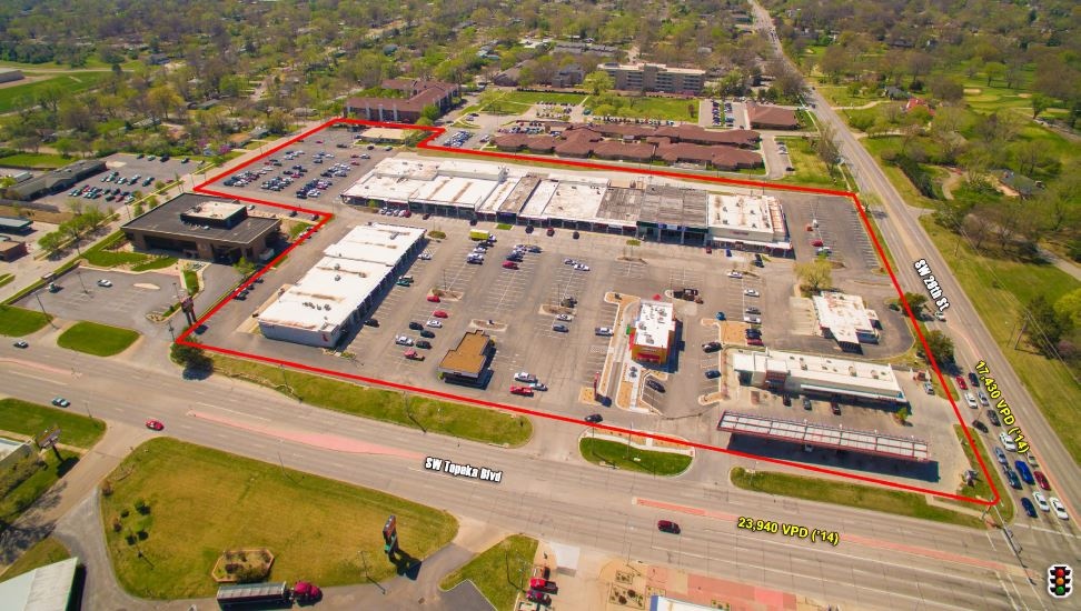 Sw Topeka Blvd Topeka Ks Shopping Center Property For