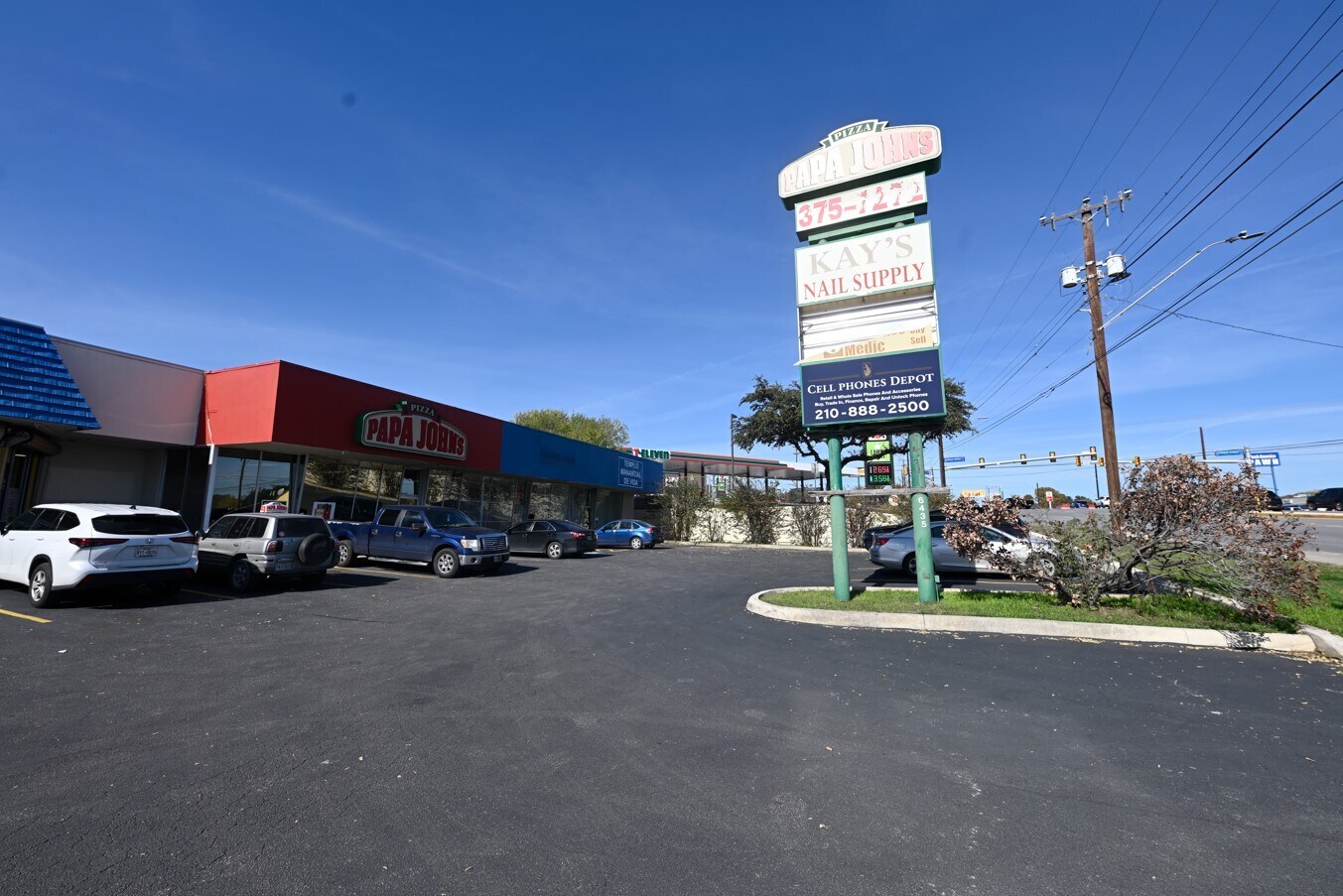 6431-6435 San Pedro Ave, San Antonio, TX for Rent
