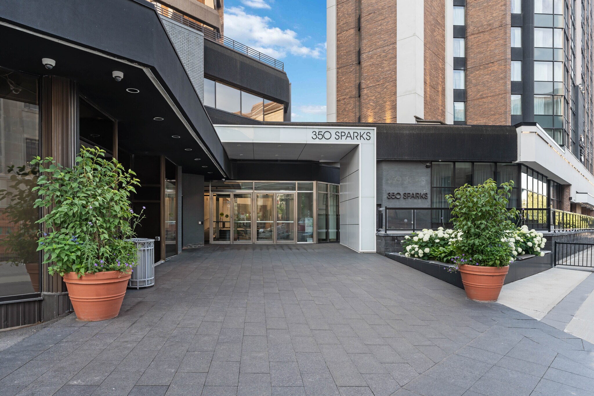 350 Sparks St, Ottawa, ON for Rent