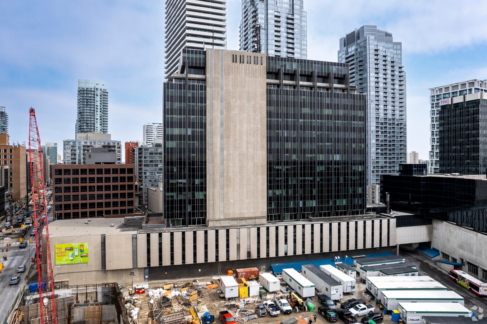 2200 Yonge St, Toronto, ON for Rent