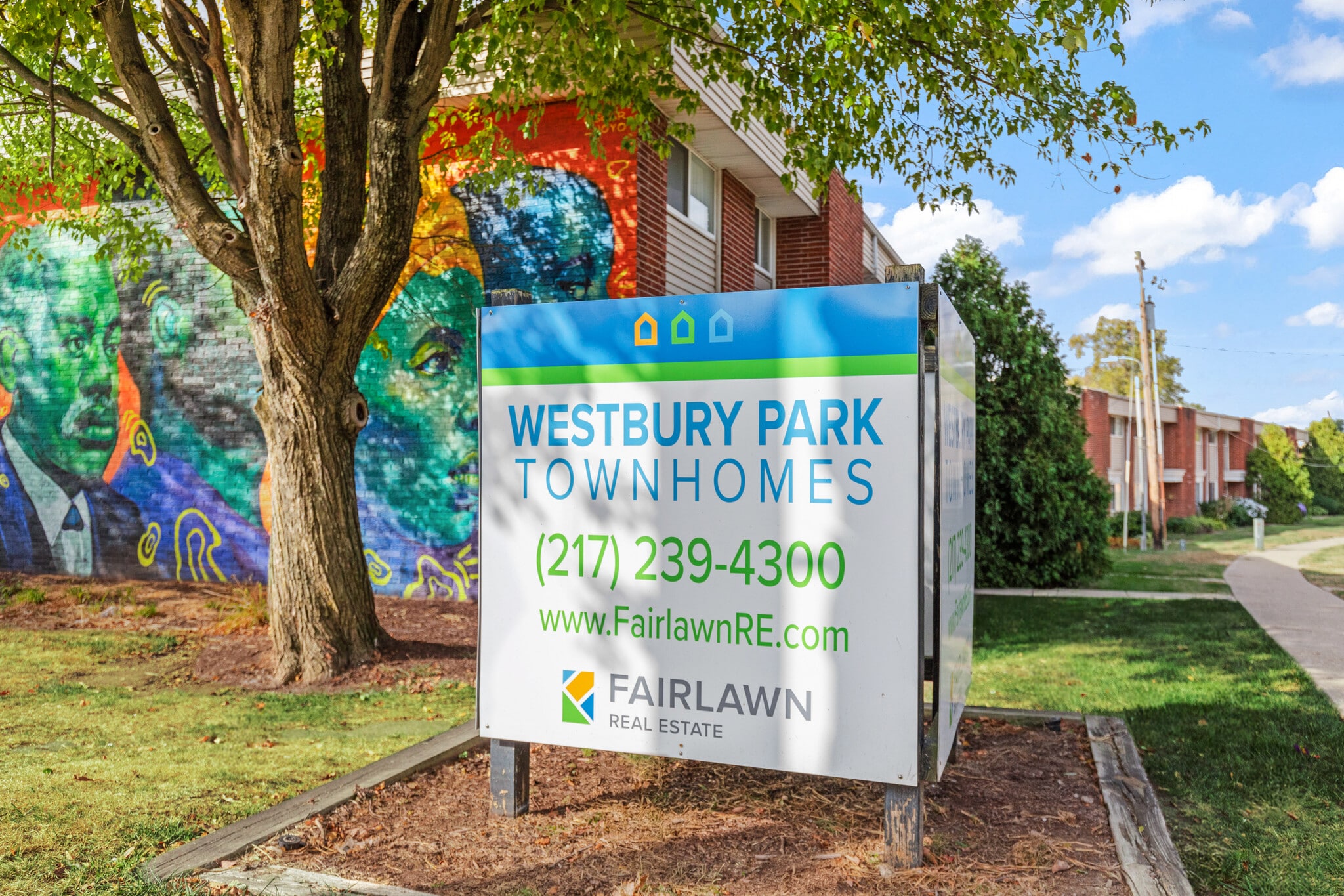 1801 W John St, Champaign, IL for Sale