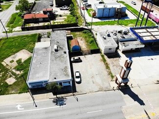 La Porte, TX Warehouse - 905 W Main St