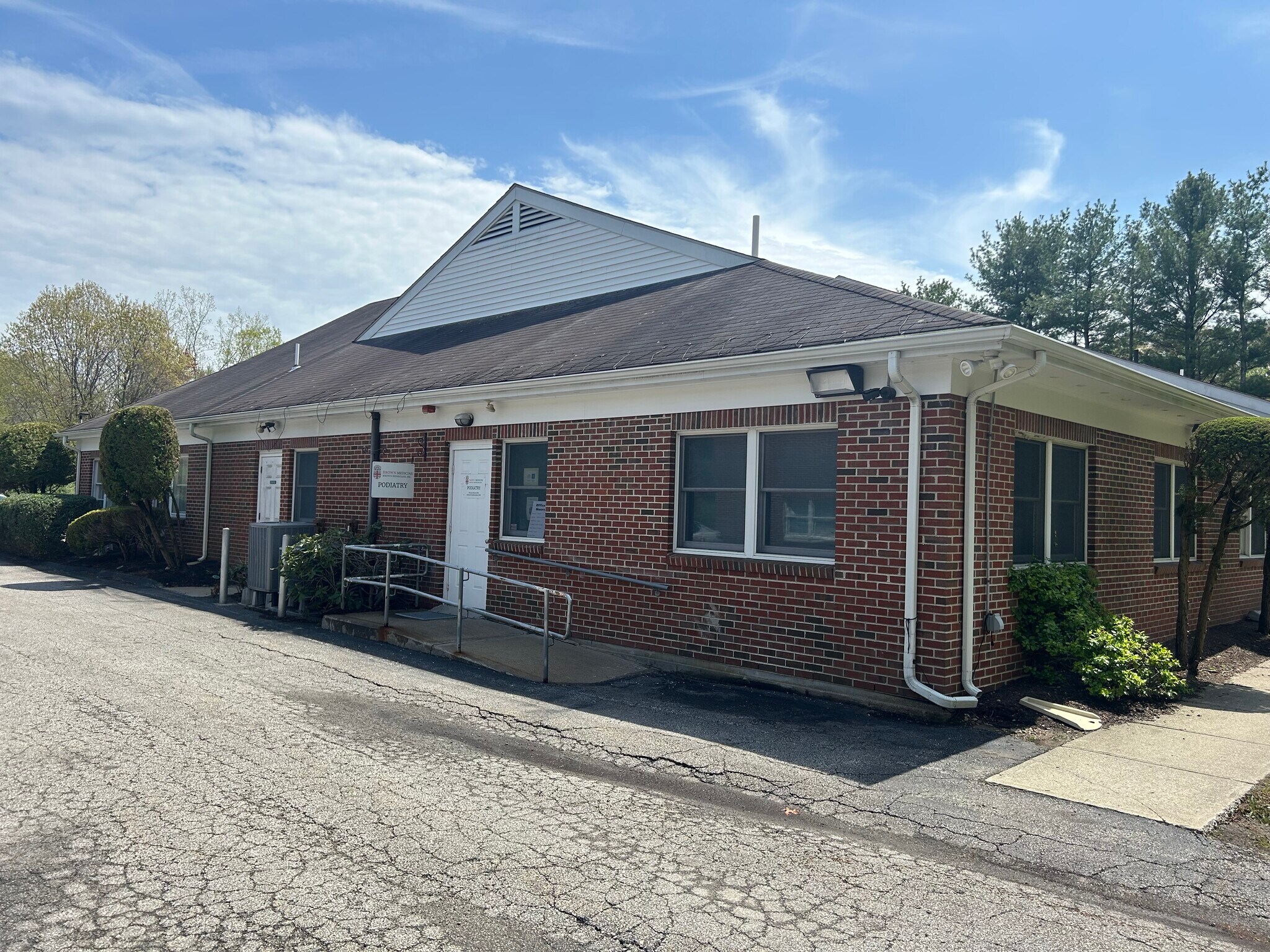 600 Wampanoag Trl, Riverside, RI for Sale