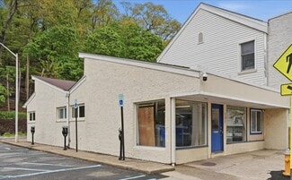 Northport, NY Retail - 121 Main St