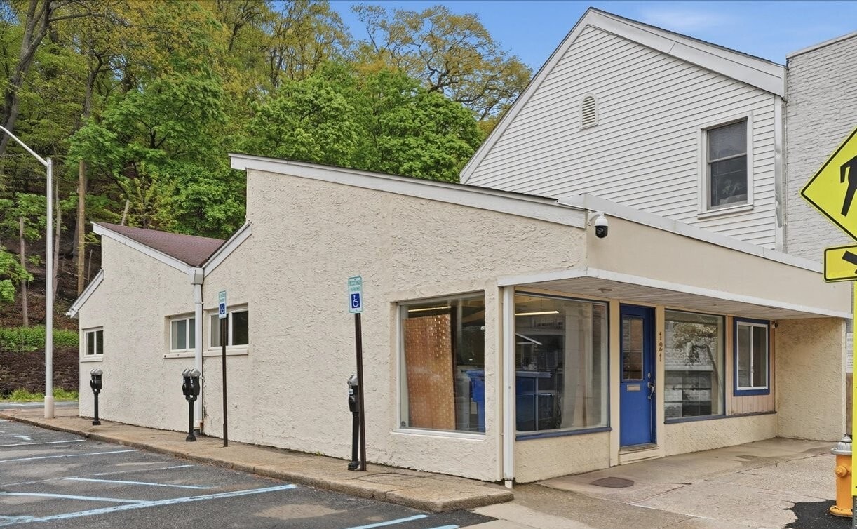 121 Main St, Northport, NY for Rent