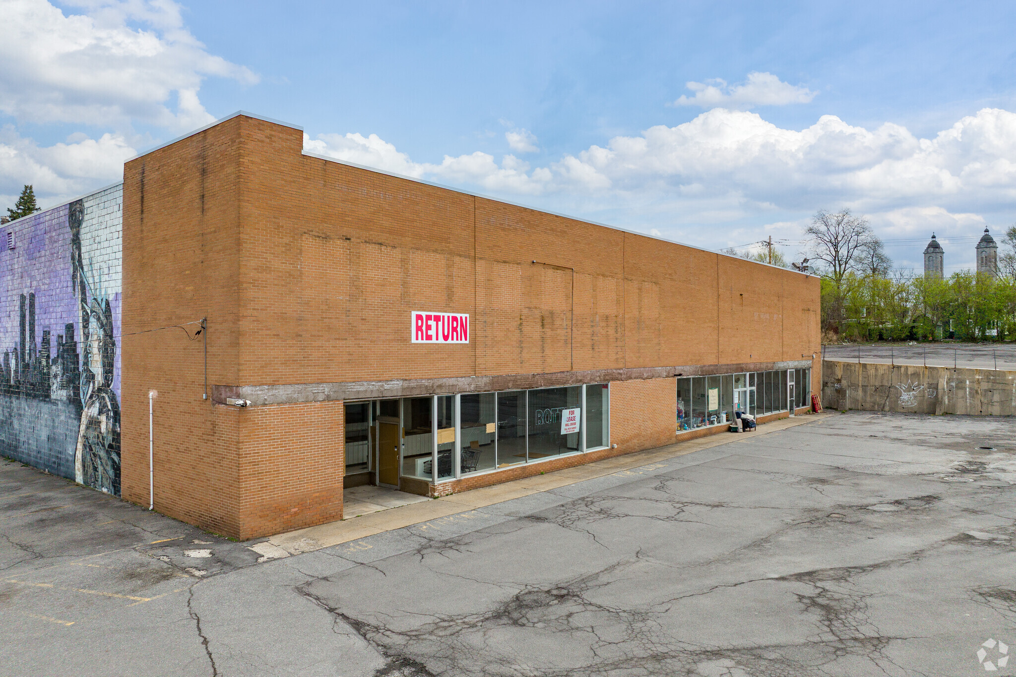 600 W Manlius St, East Syracuse, NY for Rent