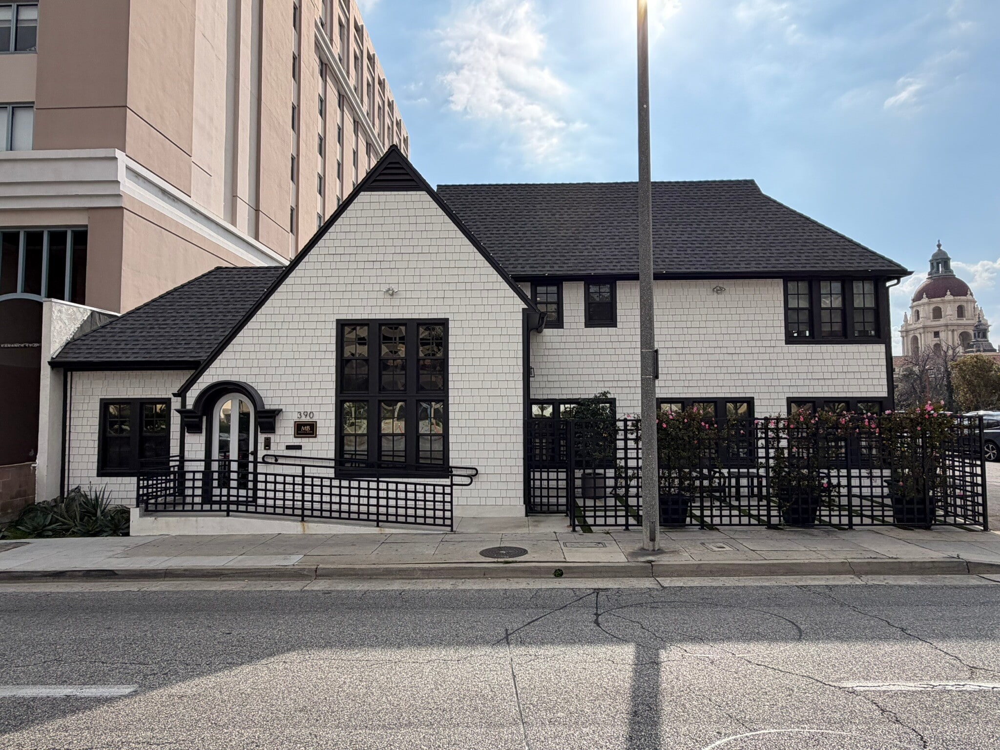 390 E Walnut St, Pasadena, CA for Sale