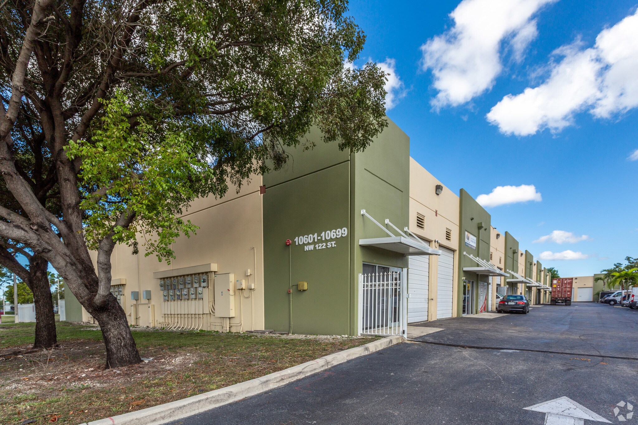 10601-10677 NW 122nd St, Medley, FL for Rent