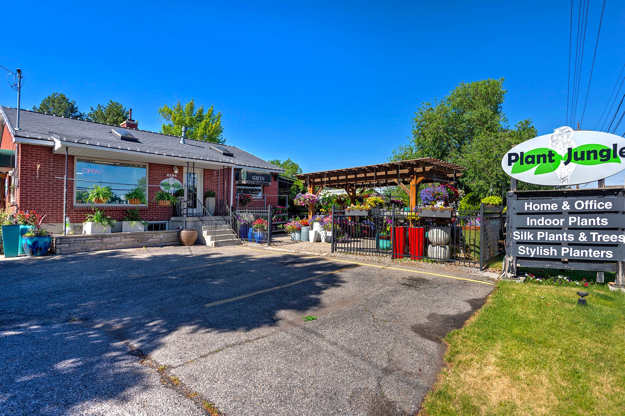 2184 Fort Union blvd, Cottonwood Heights, UT for Sale