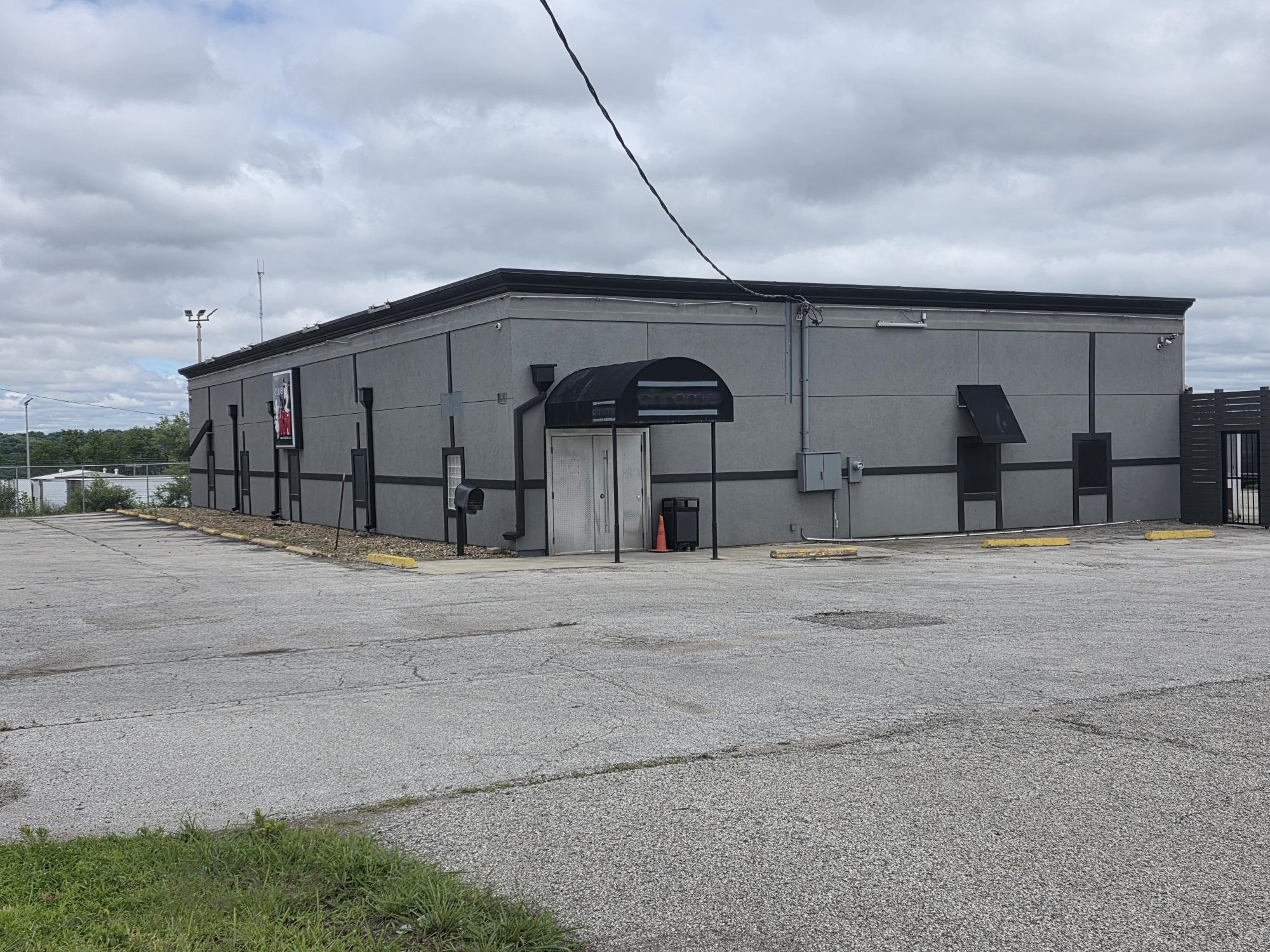 7400-7600 E US Highway 40, Kansas City, MO for Sale