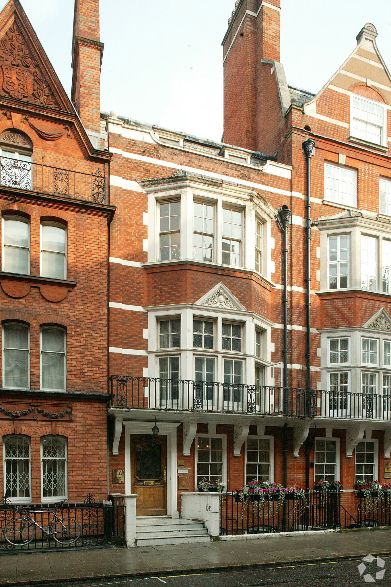 104A Park St, London, LND for Rent