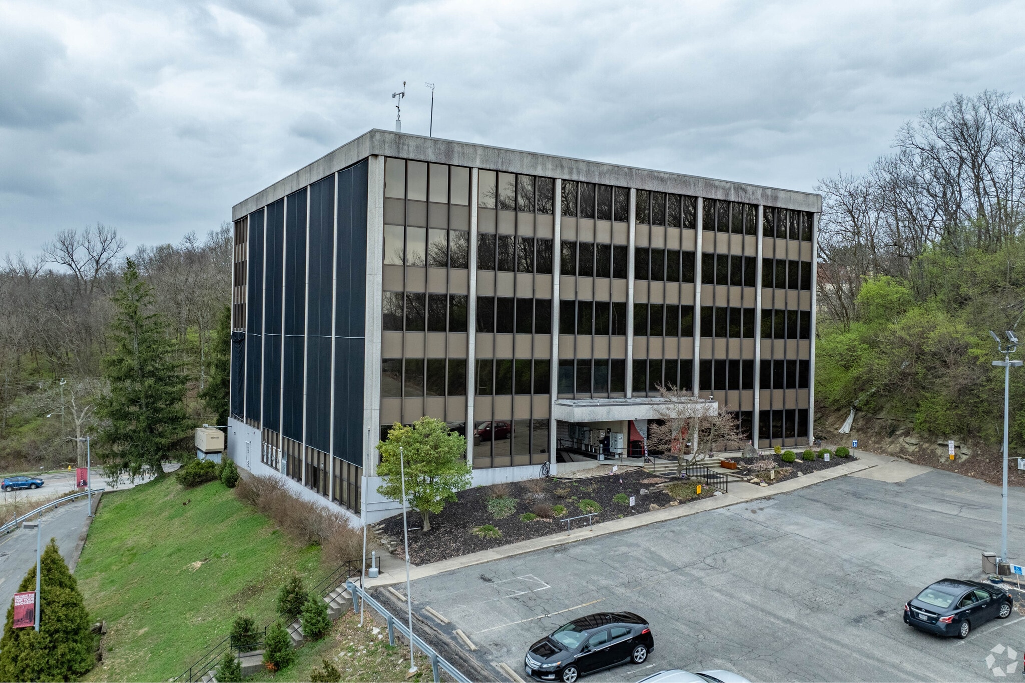 2300 Montana Ave, Cincinnati, OH for Rent