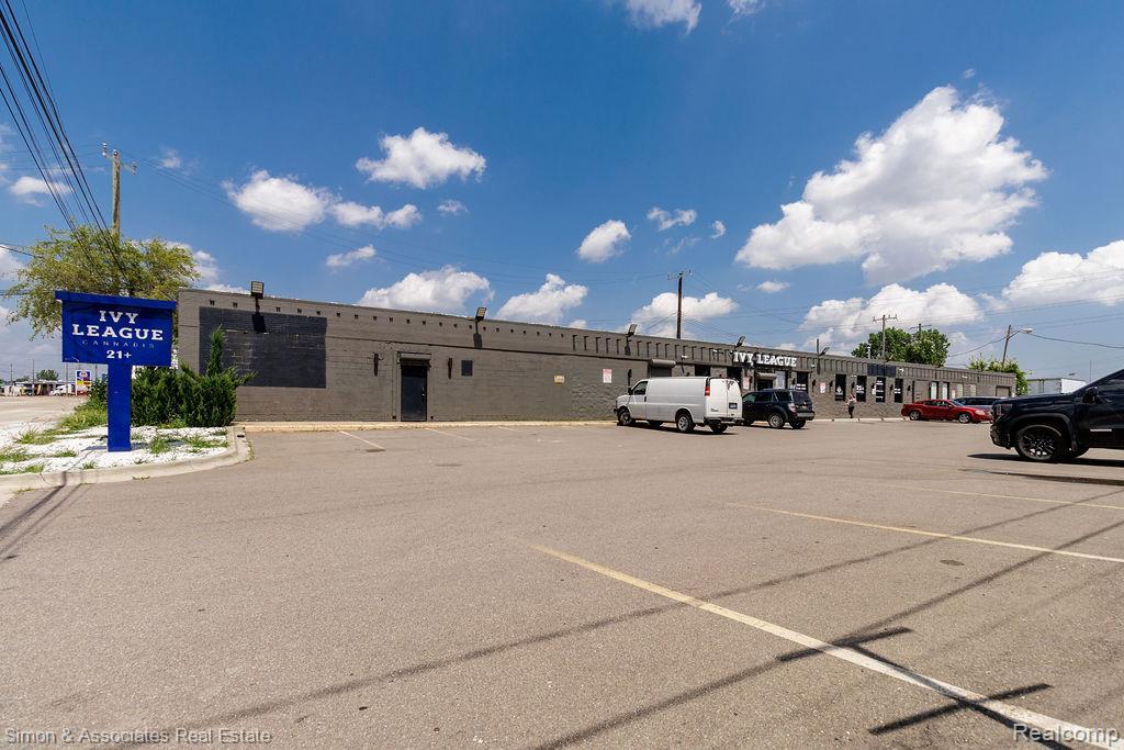 465-471 S Schaefer Hwy, Detroit, MI for Sale
