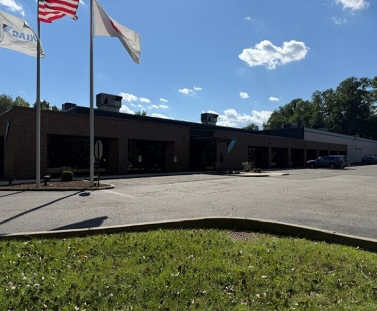 20 Olympic Dr, Orangeburg, NY for Rent