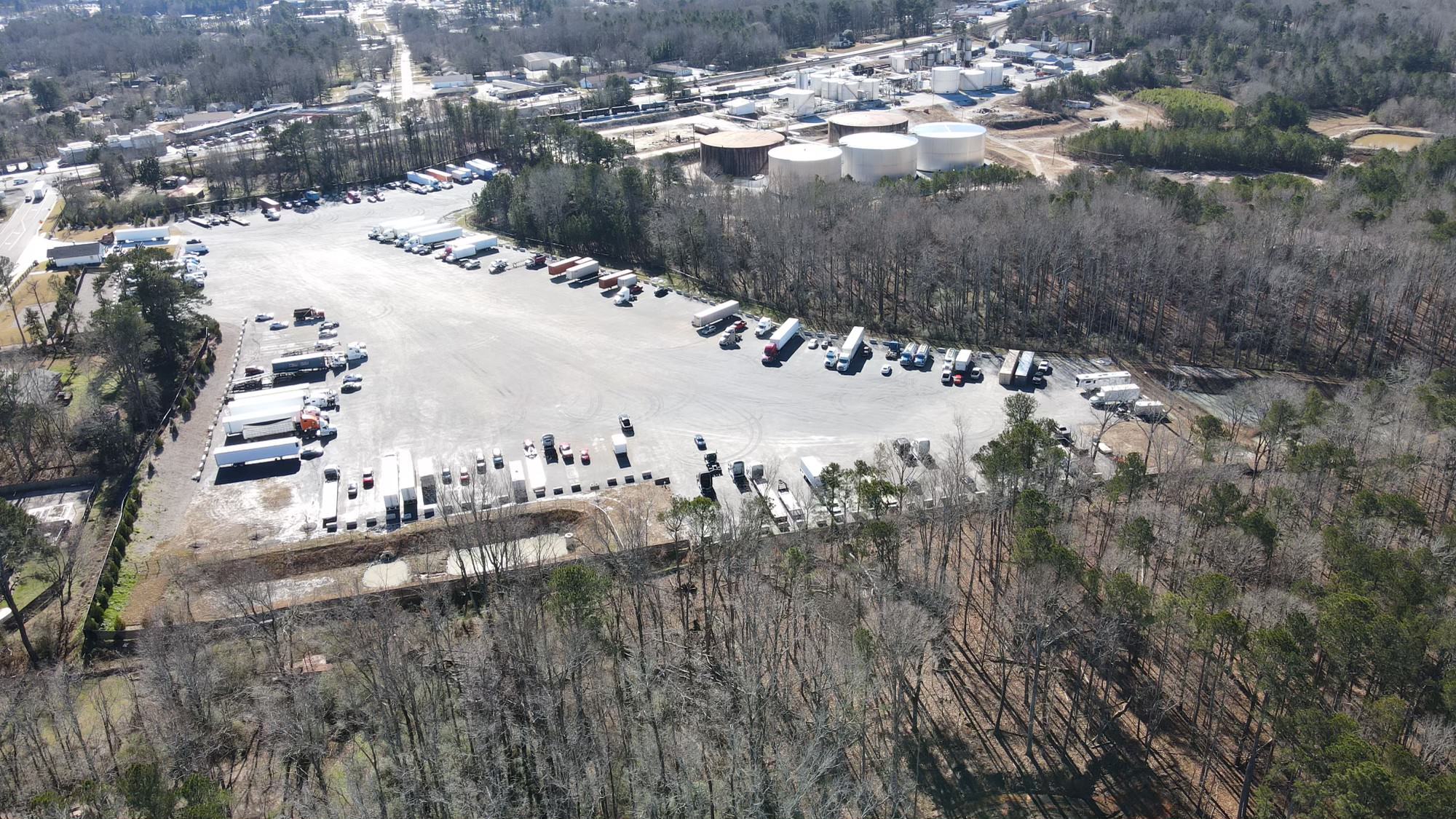 1533 McIntosh Rd, Douglasville, GA for Rent