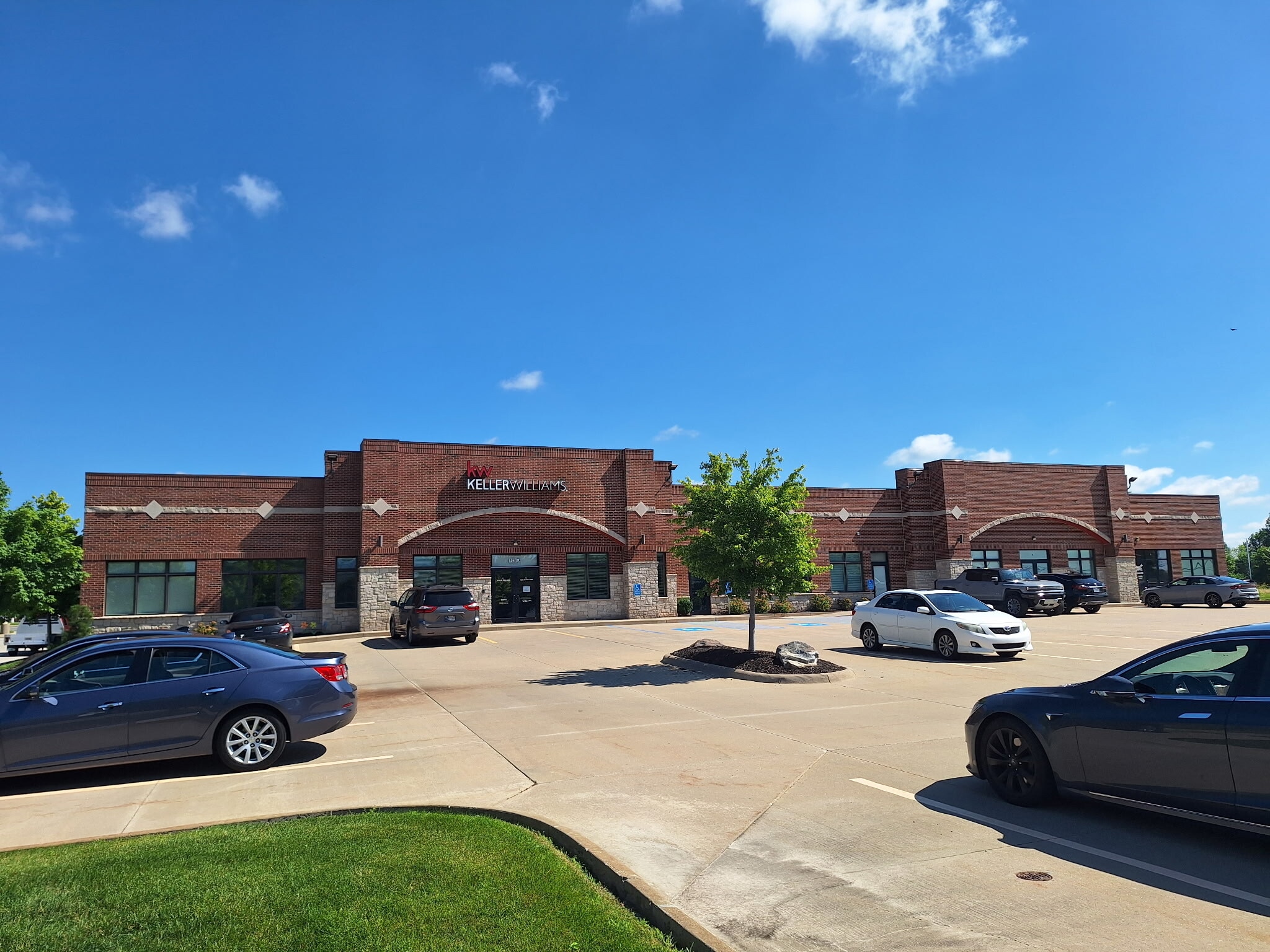 3928 McCarty Ln, Lafayette, IN for Rent