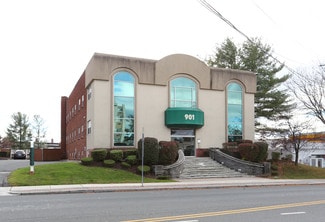 West Hartford, CT Office - 901 Farmington Ave