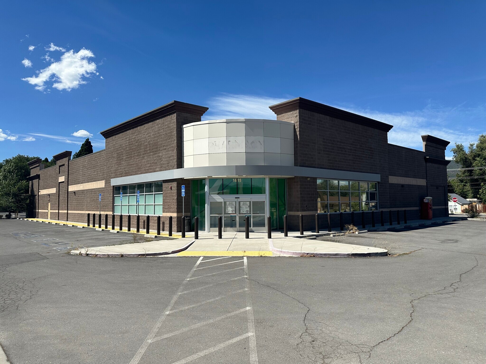 1615 Main St, Susanville, CA for Sale