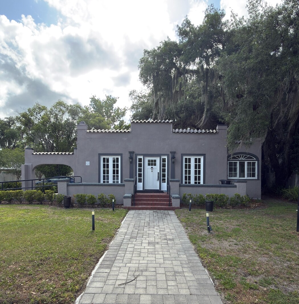 469 S Central Ave, Oviedo, FL for Rent