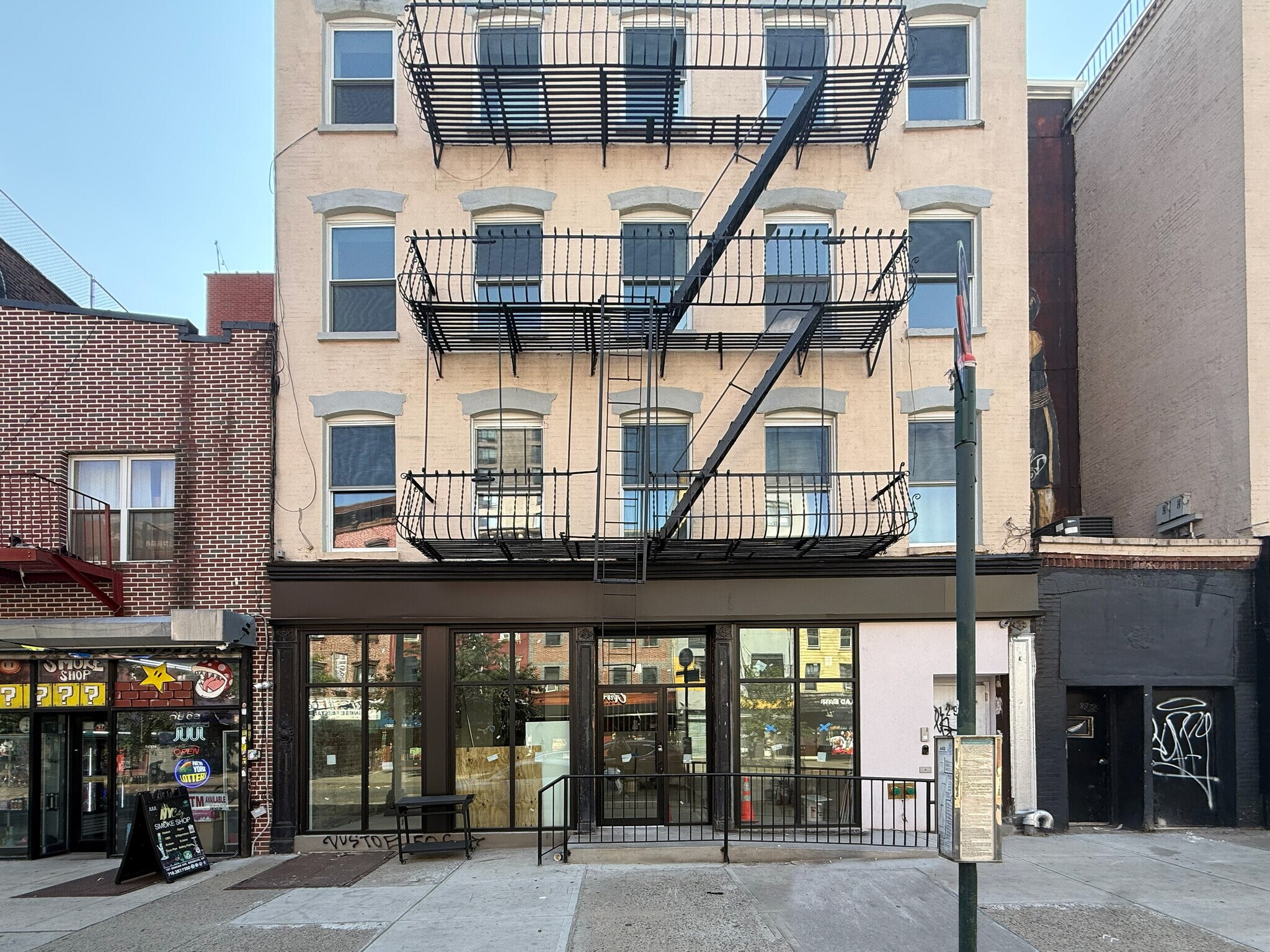129-137 Johnson Ave, Brooklyn, NY for Rent