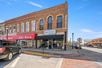 Winterset, IA Office/Retail - 124 N 1st Ave