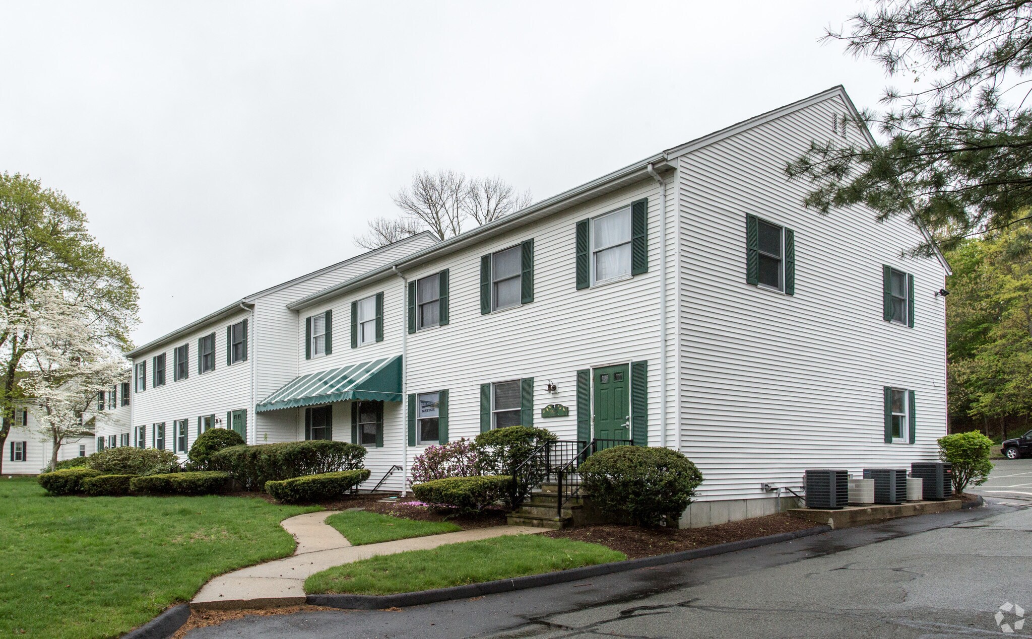 203-205 Union St, Natick, MA for Rent