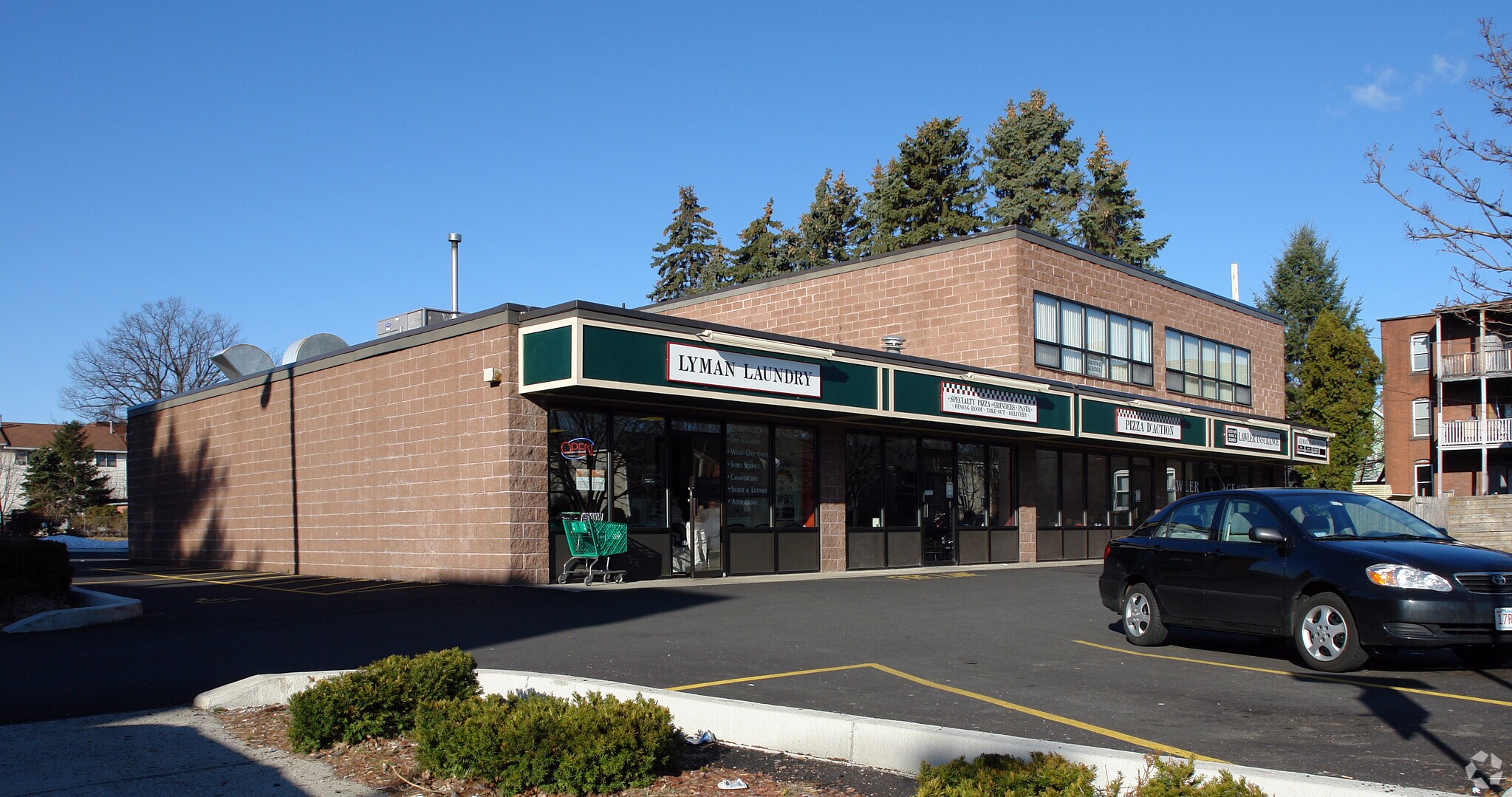 228236 Lyman St Holyoke, MA 01040 Retail Property for Lease on