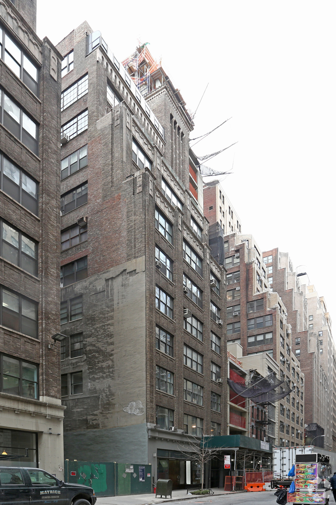 335 W 38th St, New York, NY for Sale