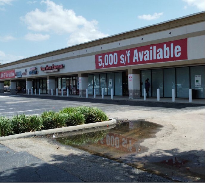 132-140 FM 1960 E, Houston, TX for Rent