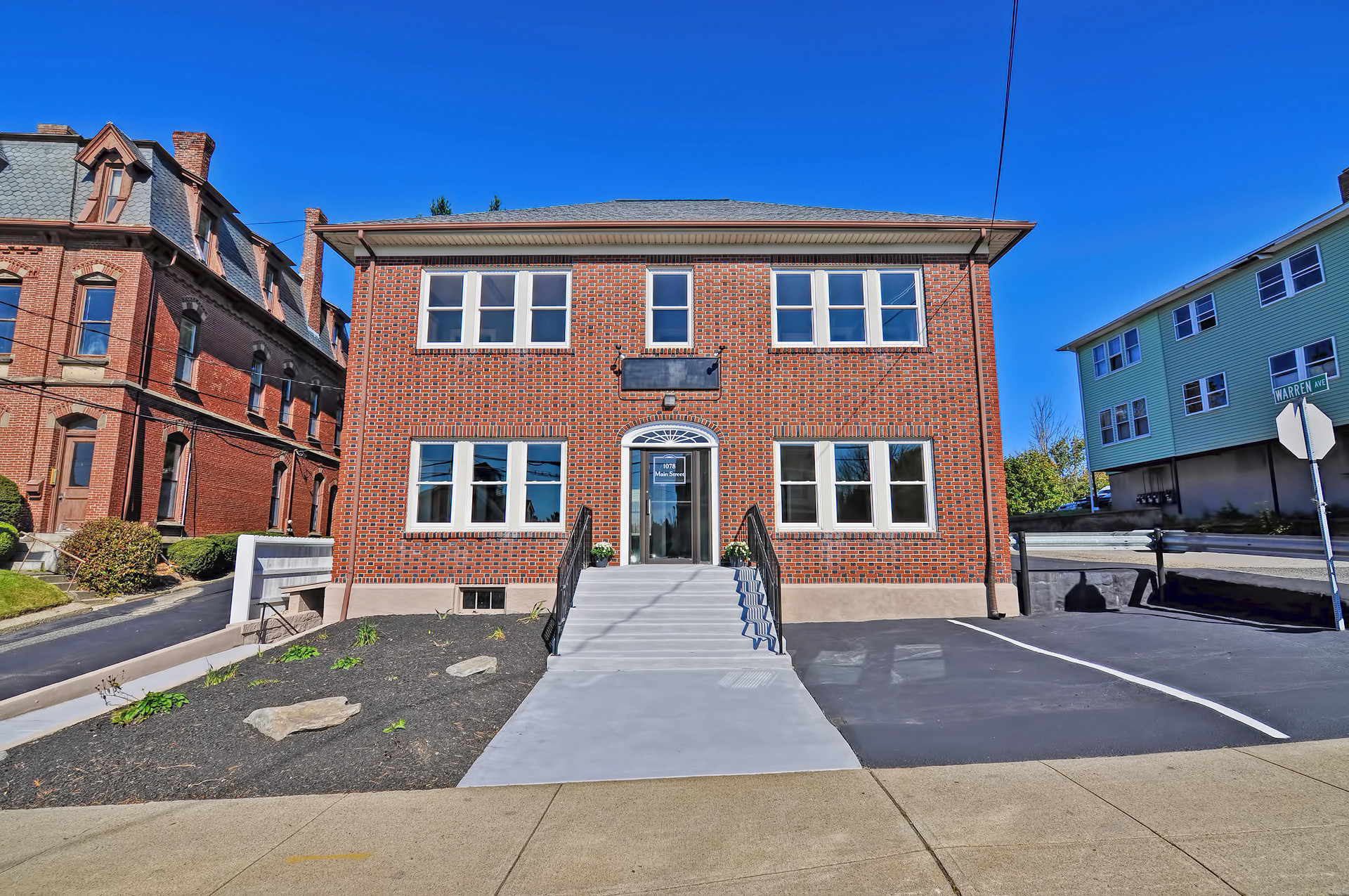 1078 Main St, Leicester, MA for Rent