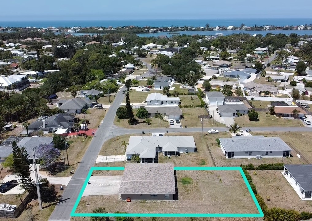 100 Charles Dr, Nokomis, FL for Sale