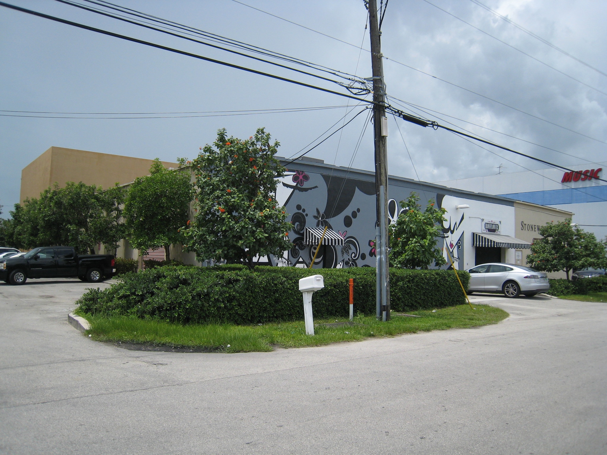 6830-6840 SW 81st Ter, Miami, FL for Rent