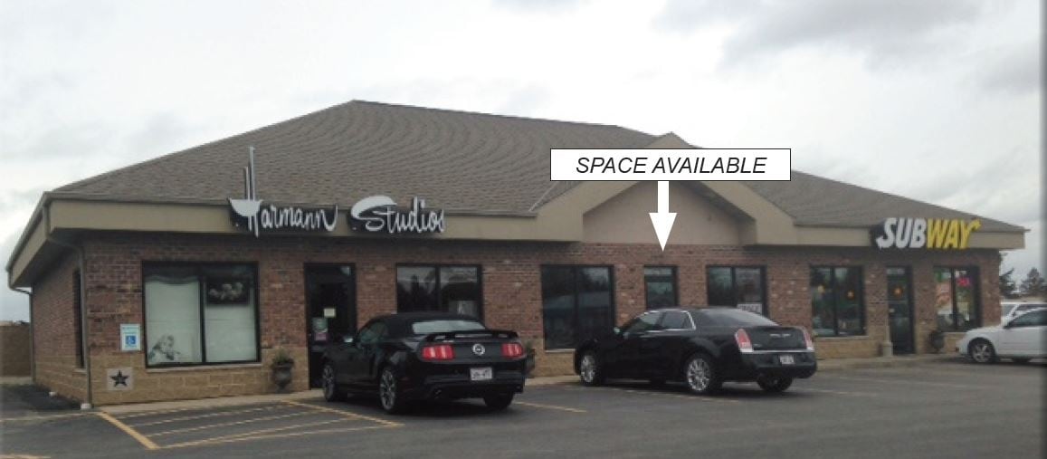 380 Center Dr, Luxemburg, WI for Rent