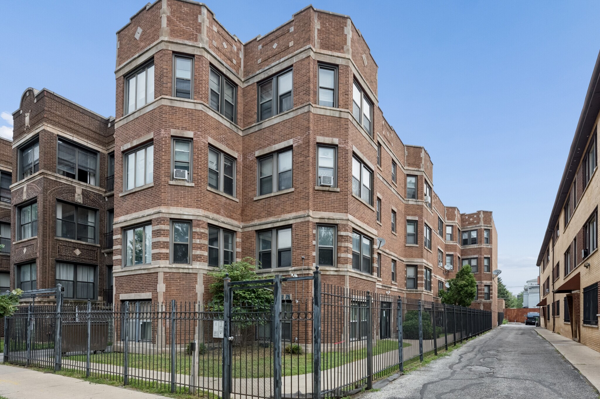 7655-7657 S Coles Ave, Chicago, IL for Sale
