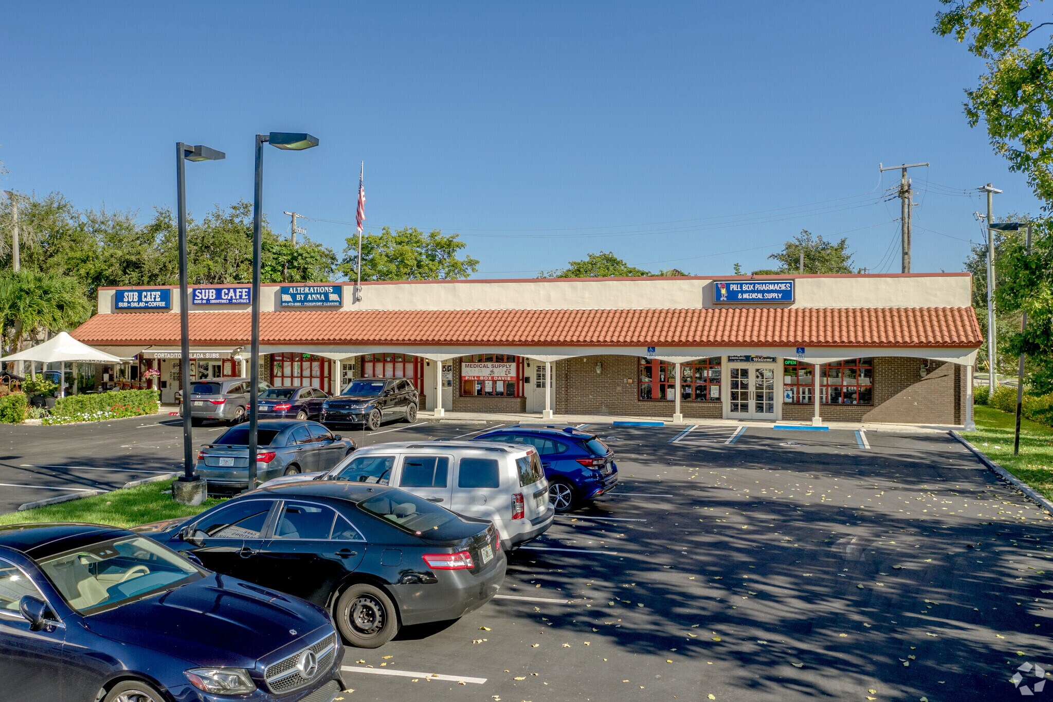 7701-7711 Nova Dr, Davie, FL for Rent