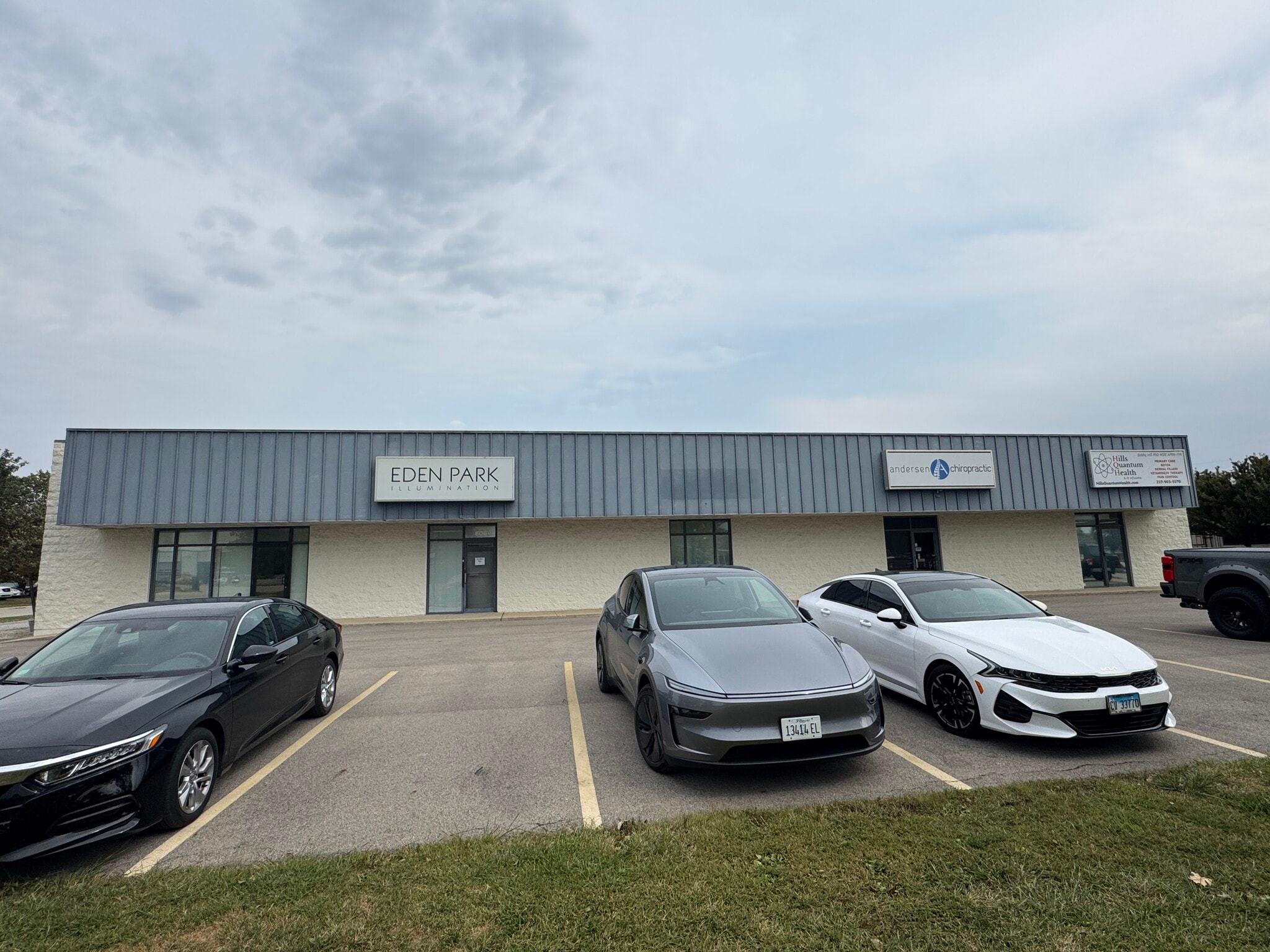 606 N Country Fair Dr, Champaign, IL for Rent