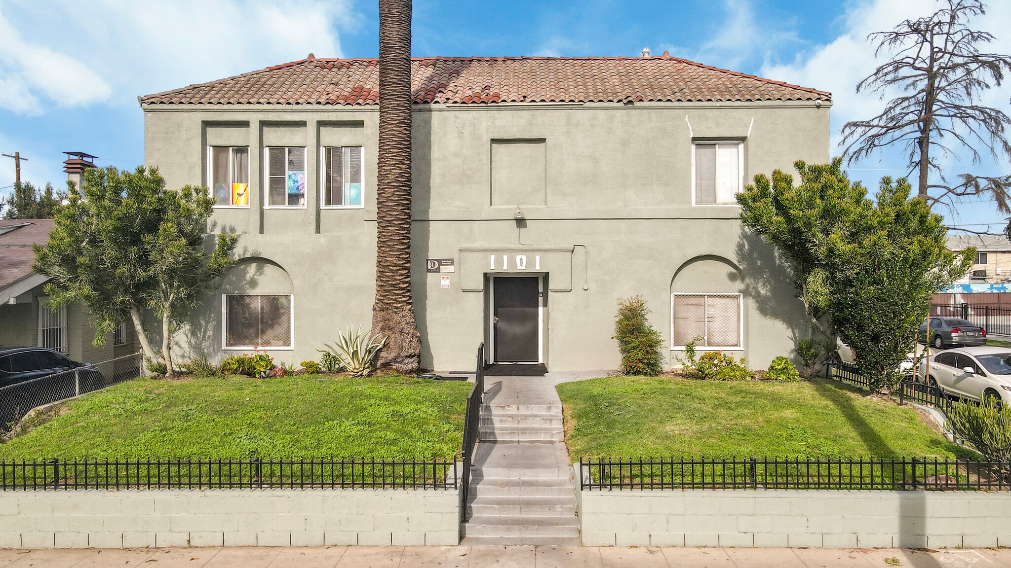 1101 W 45th St, Los Angeles, CA for Sale