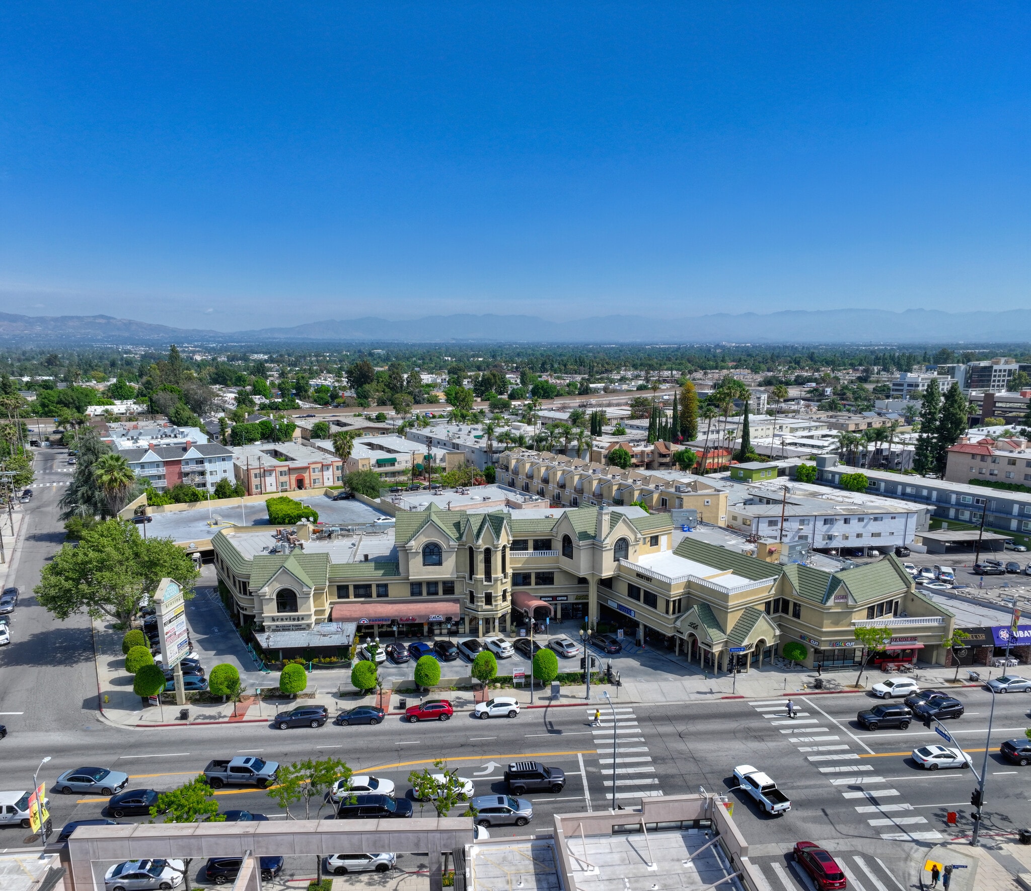 18645-18663 Ventura Blvd, Tarzana, CA for Sale