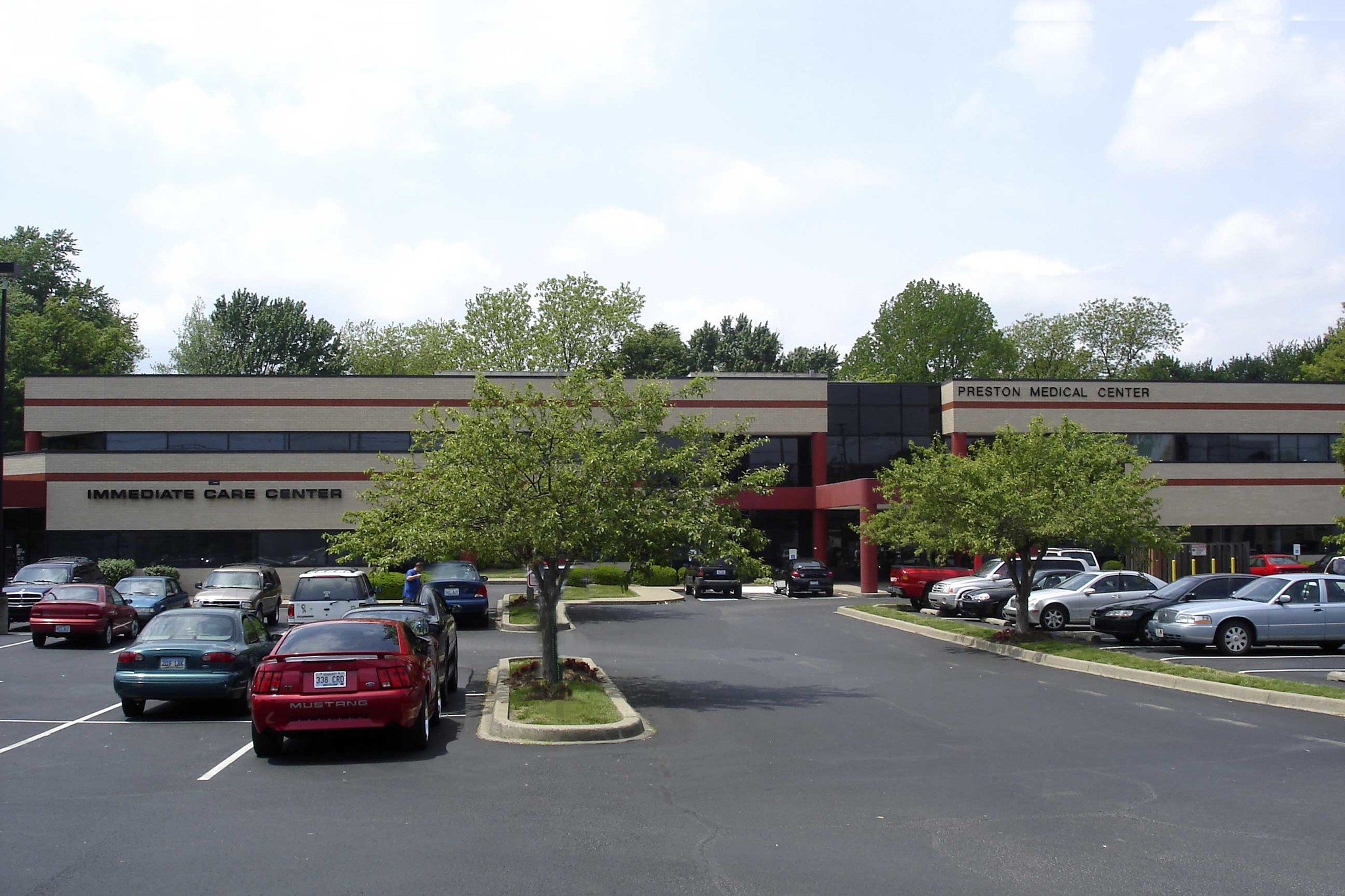 7926 Preston Hwy, Louisville, KY for Rent
