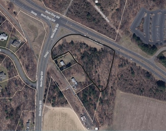 Bloomfield, CT Residential - 406 Tunxis Ave