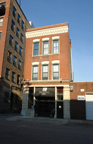 Chicago, IL Retail - 114 N Aberdeen St