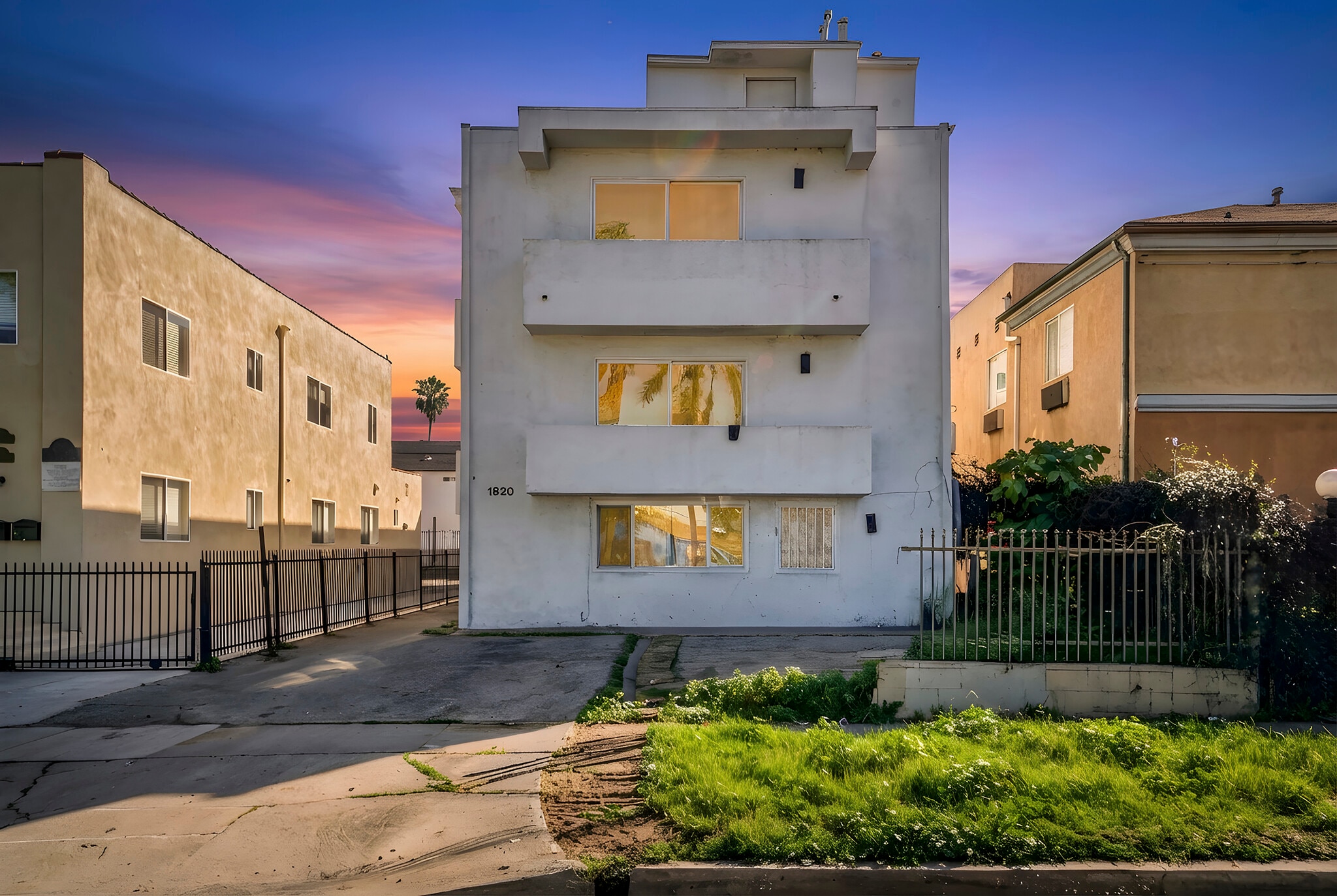 1820 S La Brea Ave, Los Angeles, CA for Sale
