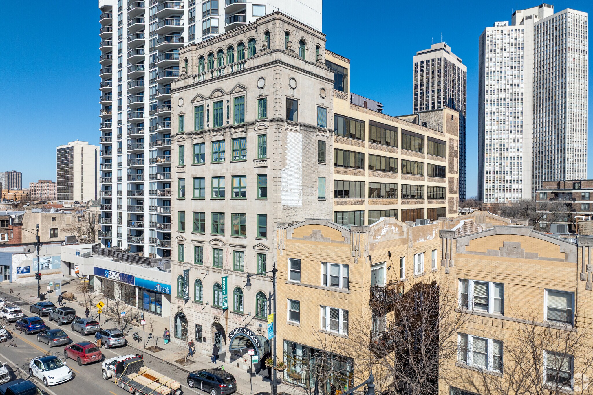 2551 N Clark St, Chicago, IL for Rent