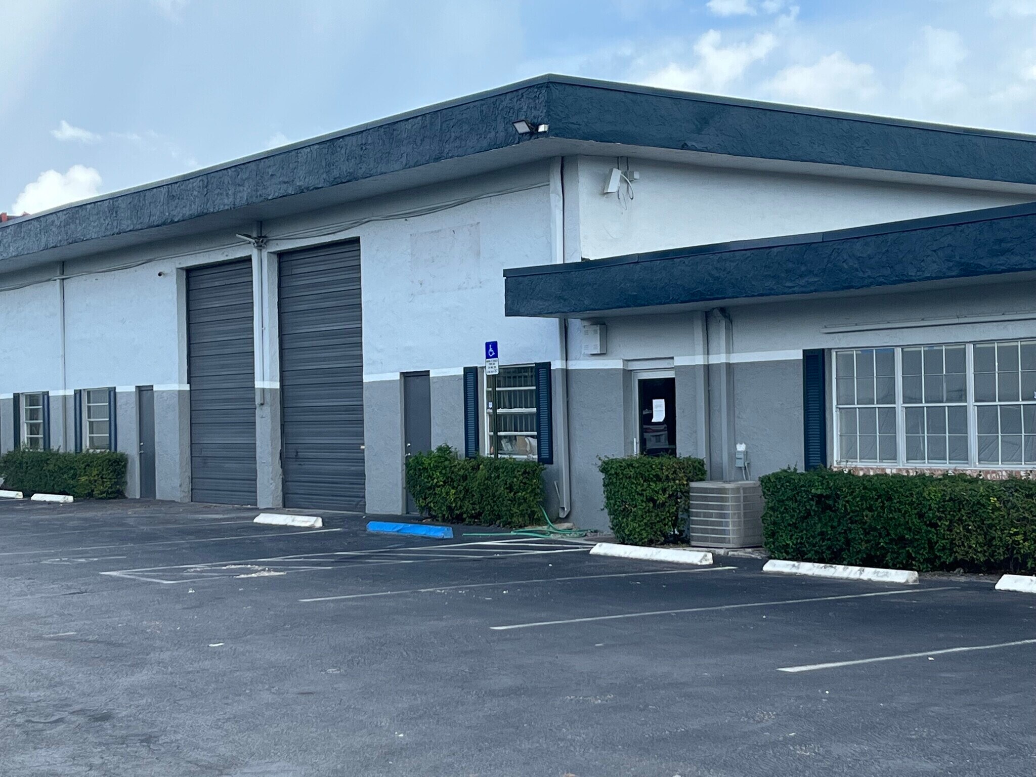 2003-2033 W McNab Rd, Pompano Beach, FL for Rent