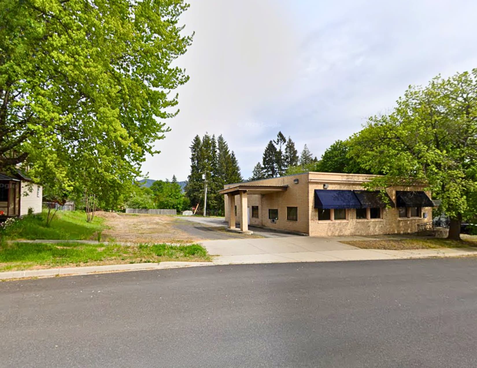 101 Market st, Latah, WA for Sale