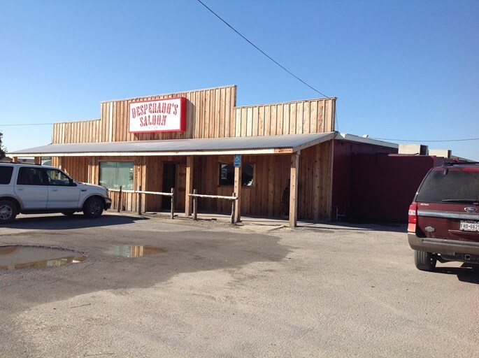 312 S Sunset Strip St, Kenedy, TX for Sale