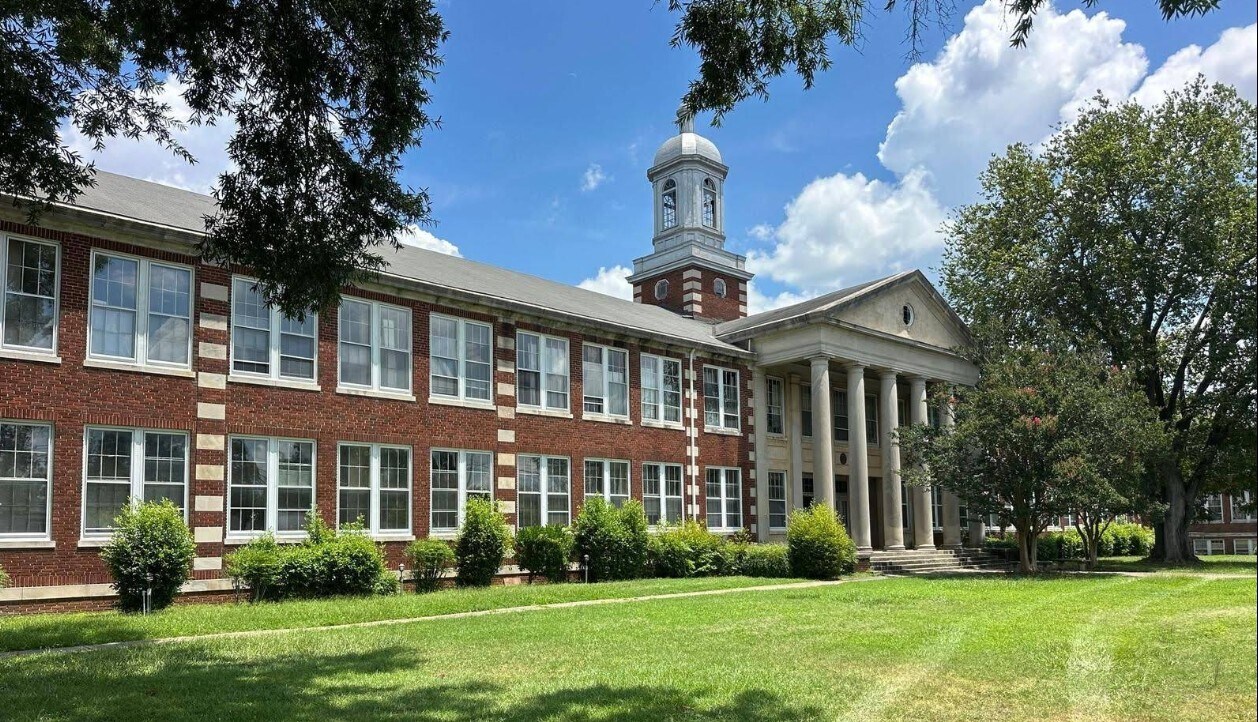 835 S Main St, Greenwood, SC for Sale