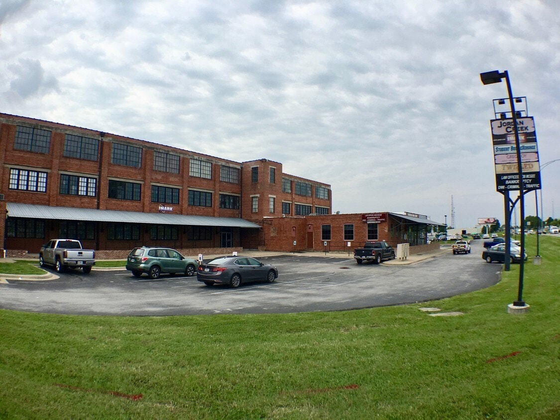 601 N National Ave, Springfield, MO for Rent