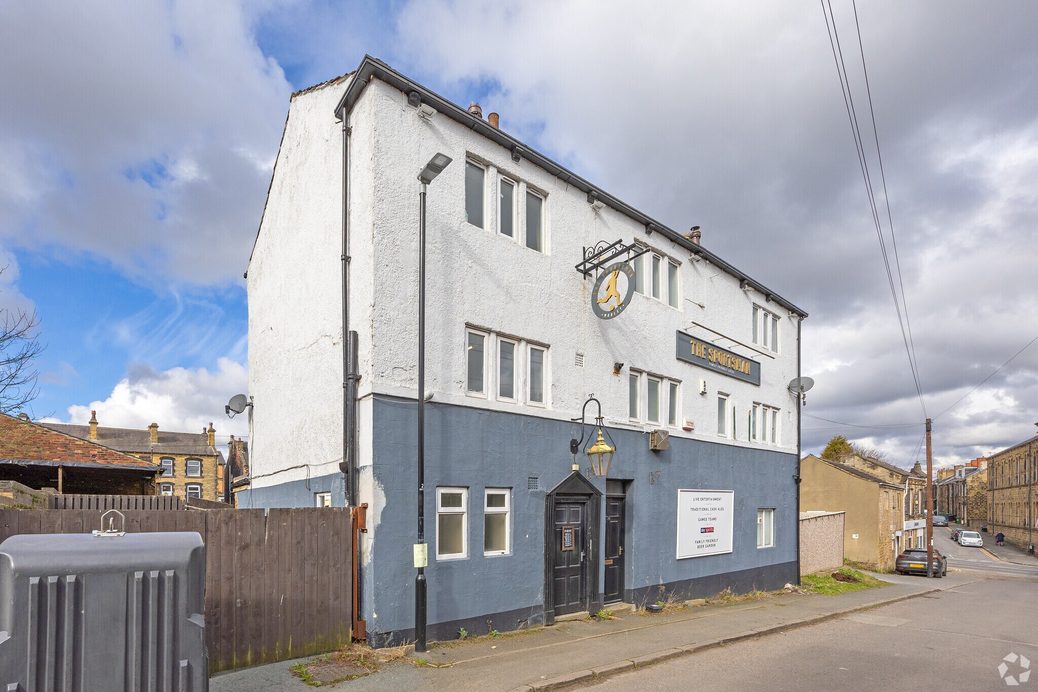 14 Hunger Hl, Leeds, WYK for Sale