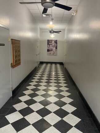 Muskogee, OK Office - 419 W Broadway St